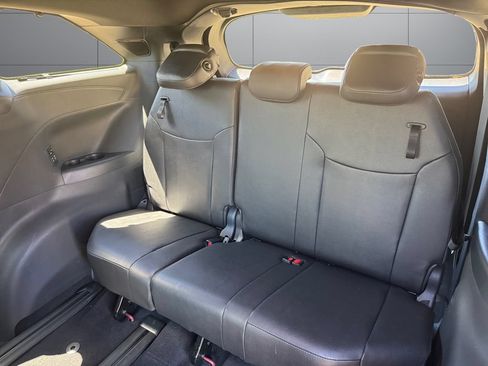Certified 2025 Toyota Sienna Limited AWD/4WD image 16