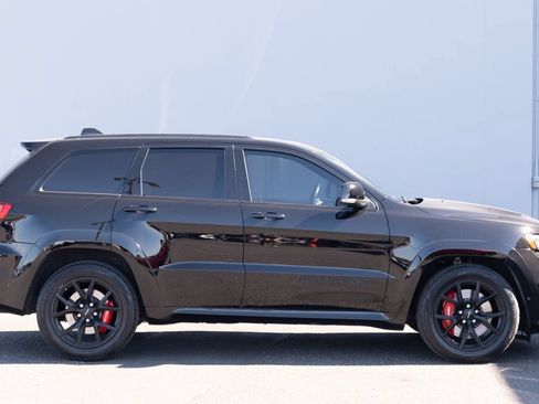Used 2020 Jeep Grand Cherokee SRT AWD/4WD image 29
