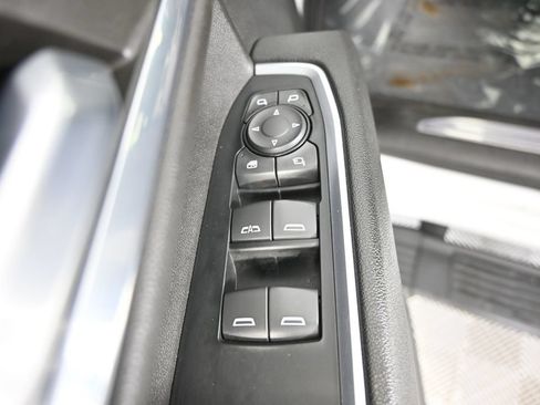 Used 2024 GMC Sierra 3500 SLE w/ SLE Value Package AWD/4WD image 19