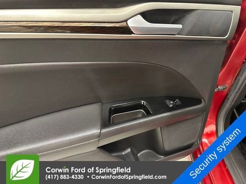 Used 2016 Ford Fusion SE w/ Equipment Group 202A image 18