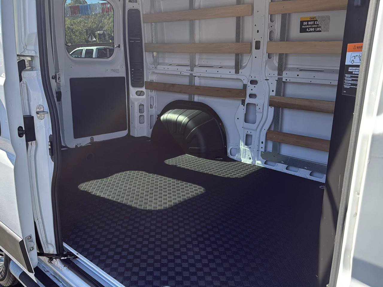 Used 2025 RAM ProMaster 2500 w/ U-Haul Equipment Group FWD image 23