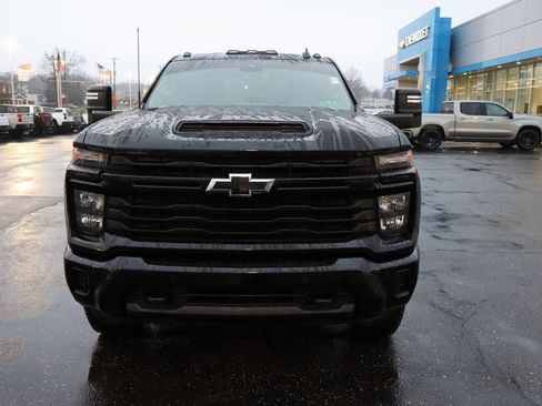 Used 2025 Chevrolet Silverado 2500 Custom w/ Custom Value Package image 22