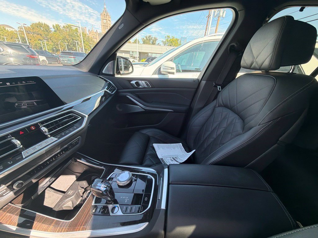 Used 2023 BMW X5 M50i w/ Executive Package AWD/4WD image 9
