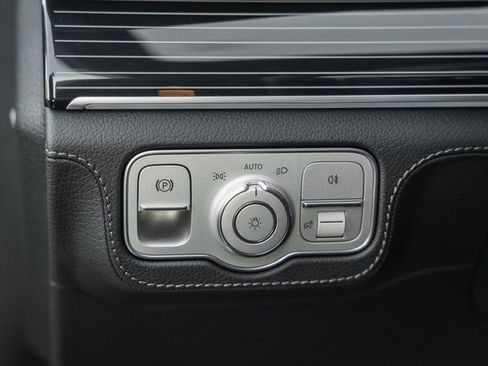 New 2026 Mercedes-Benz GLS 450 4MATIC image 41