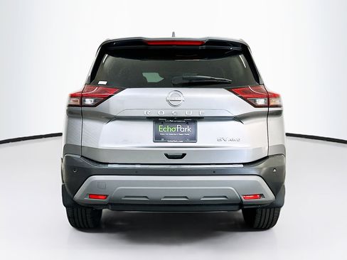 Used 2023 Nissan Rogue SV image 7