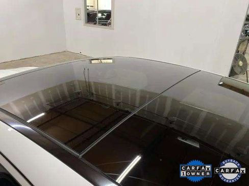 Used 2025 Mercedes-Benz E 350 Sedan image 25