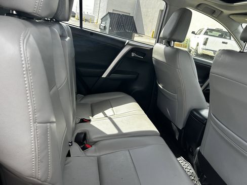 Used 2016 Toyota RAV4 XLE AWD/4WD image 11