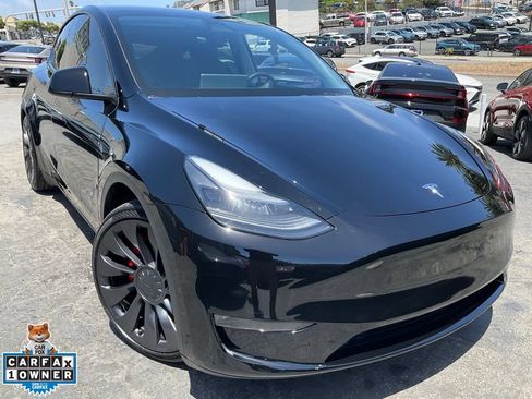 Used 2023 Tesla Model Y Performance AWD/4WD image 1