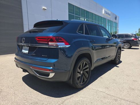 Certified 2023 Volkswagen Atlas Cross Sport SE w/ Black Wheel Package AWD/4WD image 11