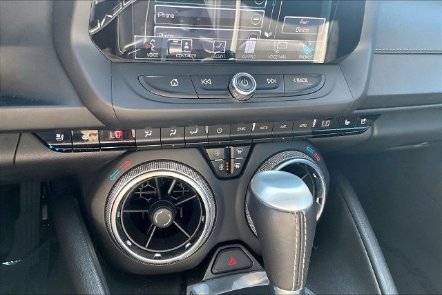 Used 2018 Chevrolet Camaro LT RWD image 27