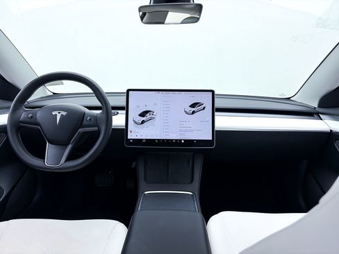 Used 2023 Tesla Model 3 Standard Range image 27