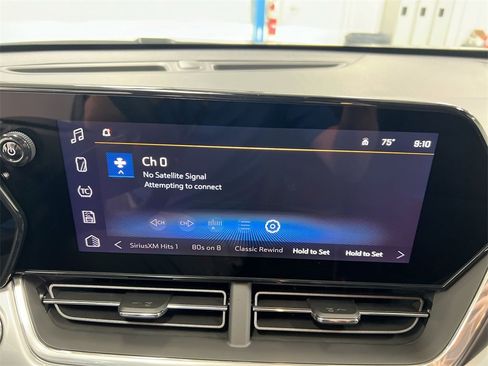 Certified 2025 Chevrolet Trax LT image 13