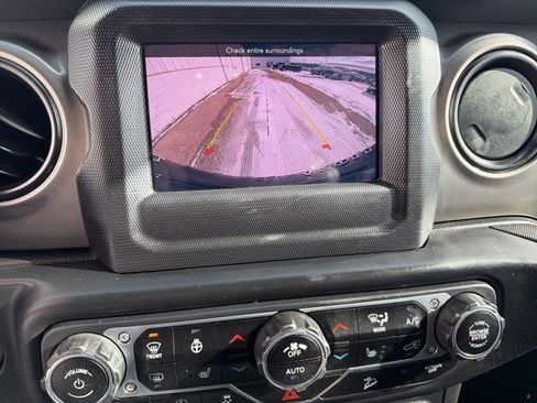 Used 2020 Jeep Wrangler Unlimited Sport image 15