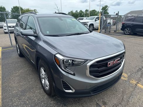 Used 2019 GMC Terrain SLE w/ Driver Convenience Package FWD image 26
