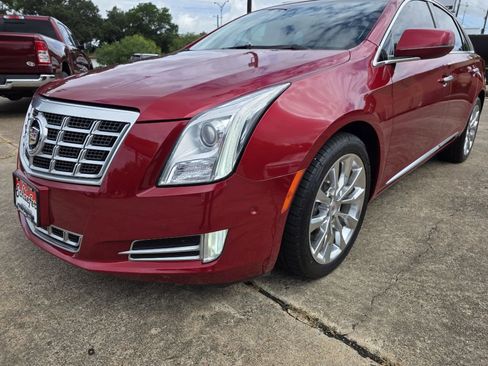 Used 2015 Cadillac XTS Luxury w/ Driver Awareness Package image 2