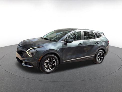 Used 2025 Kia Sportage LX FWD image 8