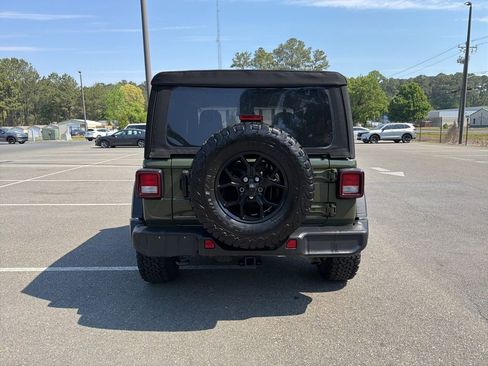 Used 2024 Jeep Wrangler Sport AWD/4WD image 6