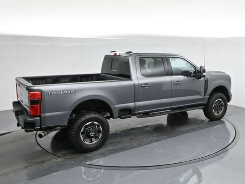 Used 2024 Ford F250 Lariat w/ Tremor Off-Road Package image 44