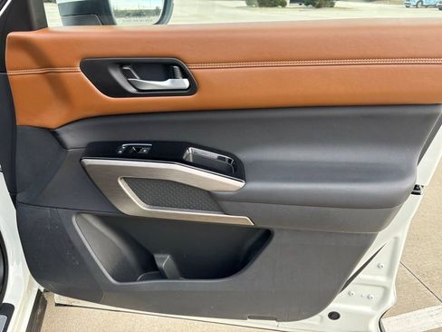 Used 2024 Nissan Pathfinder Platinum w/ Cargo Package image 14