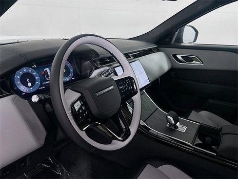 New 2026 Land Rover Range Rover Velar Dynamic SE image 9