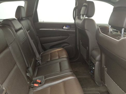 Used 2019 Jeep Grand Cherokee Overland image 19