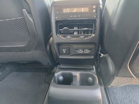 Certified 2022 Jeep Grand Cherokee L Limited image 17