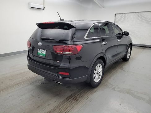 Used 2019 Kia Sorento FWD image 9