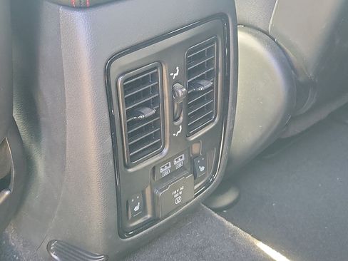 Used 2022 Dodge Durango R/T RWD image 12