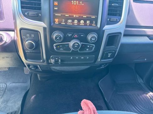 Used 2015 RAM 2500 SLT w/ Luxury Group AWD/4WD image 17