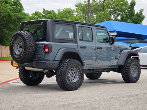 Used 2026 Jeep Wrangler Unlimited Sport AWD/4WD image 3