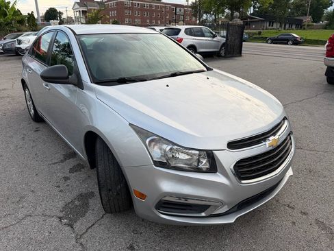 Used 2015 Chevrolet Cruze LS FWD image 4