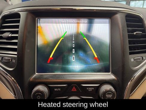 Used 2018 Jeep Grand Cherokee Limited image 17