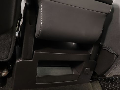 Used 2015 GMC Sierra 2500 SLE RWD image 25