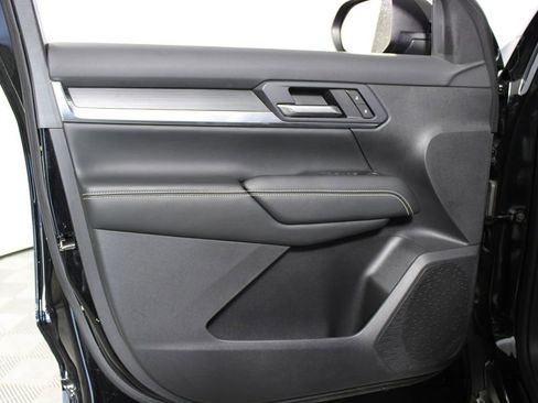 Used 2025 GMC Terrain Elevation image 7