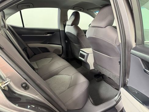 Used 2019 Toyota Camry LE FWD image 37