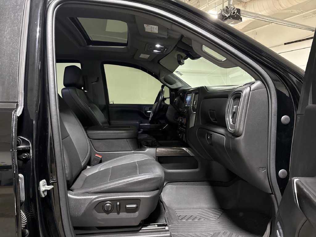 Used 2021 Chevrolet Silverado 2500 LTZ w/ LTZ Plus Package AWD/4WD image 23