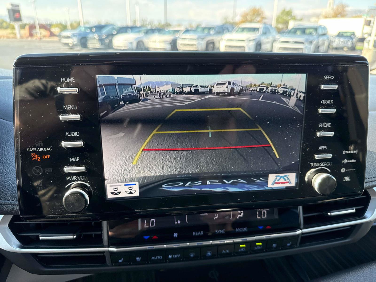 Used 2023 Toyota Sienna Limited FWD image 24
