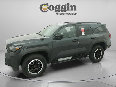 New 2026 Toyota 4Runner TRD Off-Road Premium AWD/4WD image 3