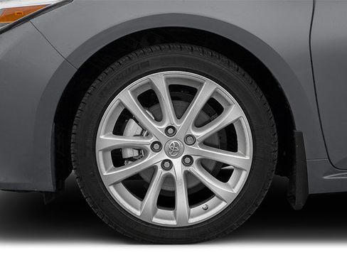 Used 2014 Toyota Avalon Limited w/ Technology Package FWD image 11