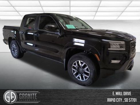 Used 2024 Nissan Frontier SL w/ Technology Package AWD/4WD image 8