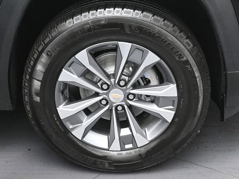 Used 2025 Chevrolet Equinox LT AWD/4WD image 10