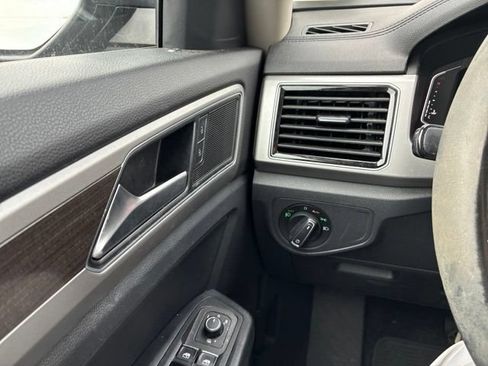 Used 2019 Volkswagen Atlas SEL FWD image 16