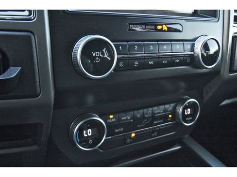 Used 2019 Ford Expedition Max XLT image 25