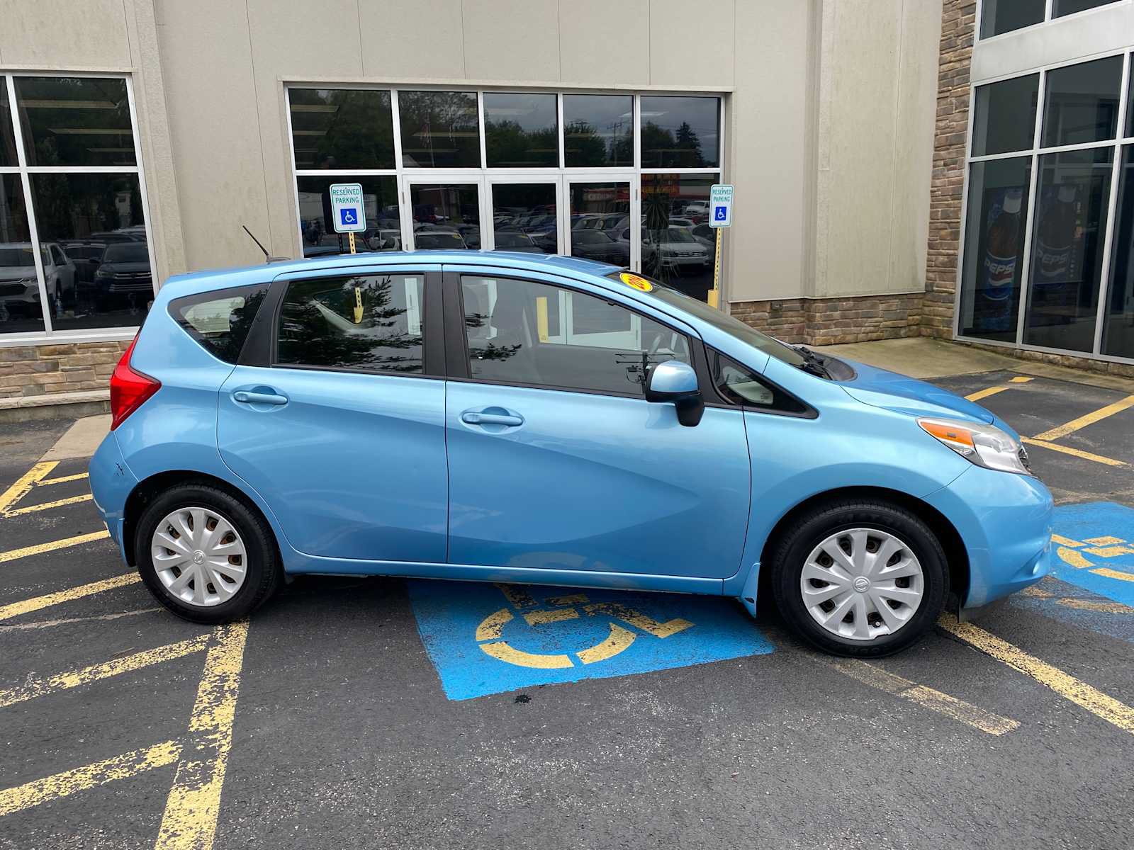 Used 2014 Nissan Versa Note SV w/ Convenience Package FWD image 14