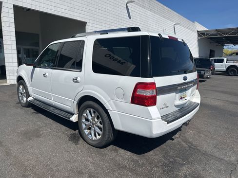 Used 2016 Ford Expedition Limited image 4