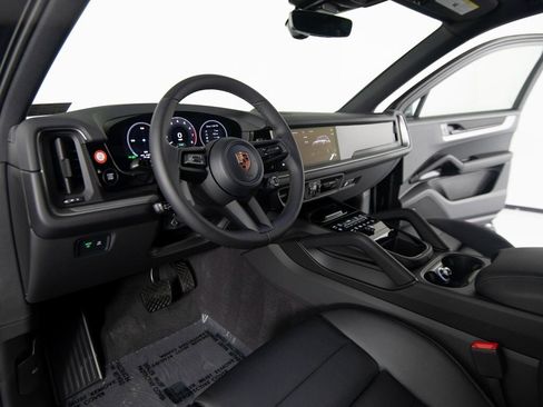 New 2026 Porsche Cayenne E-Hybrid image 17