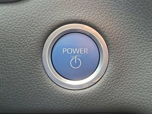 Used 2024 Toyota Tundra Limited w/ Power Package AWD/4WD image 29