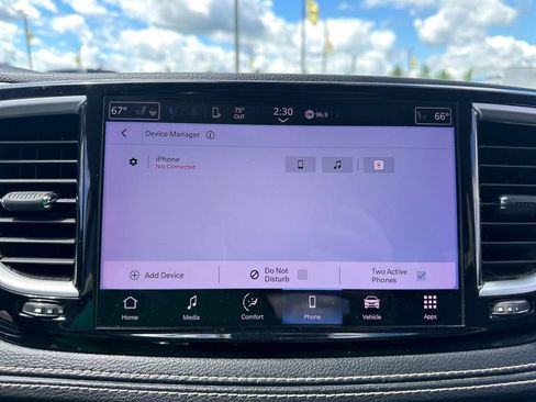 Used 2022 Chrysler Pacifica Touring-L FWD image 41
