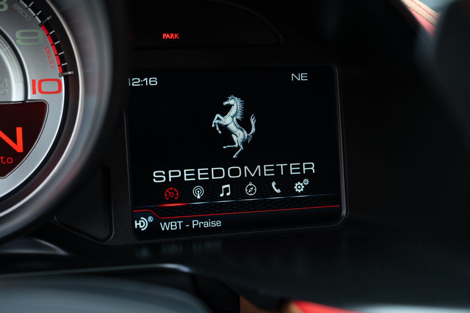 Used 2022 Ferrari 812 Competizione RWD image 49
