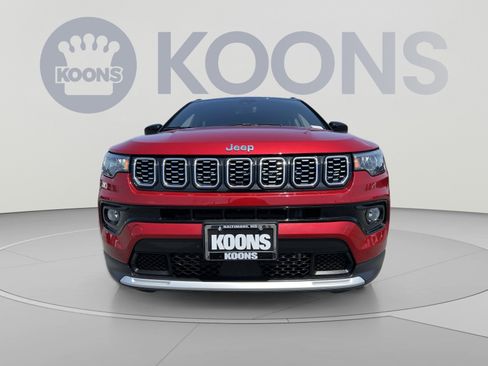 Used 2025 Jeep Compass Limited AWD/4WD image 11